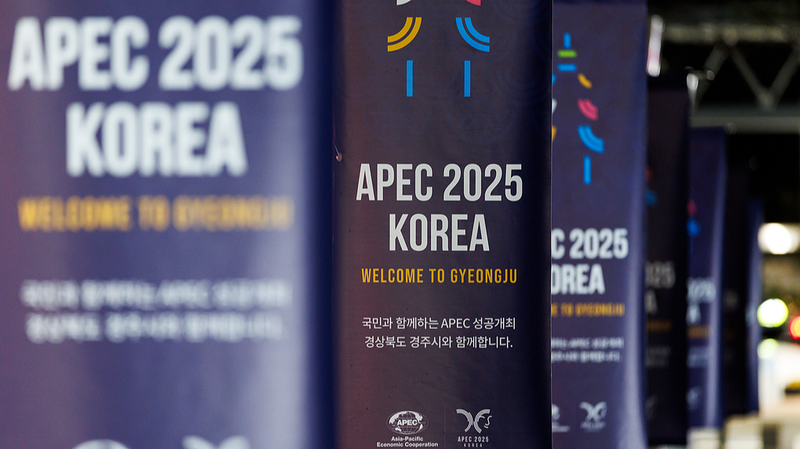 China Fuels Asia-Pacific Growth with Innovation & Openness 🌏🚀