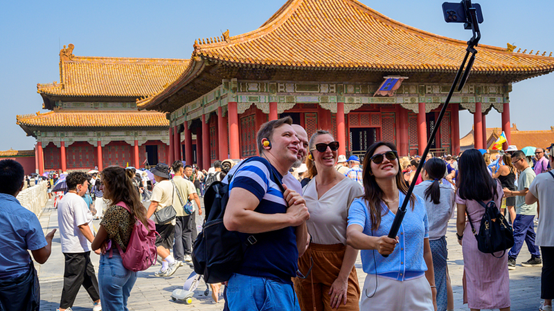 China’s Travel Boom Fuels Global Connections & Cultural Exchange 🌏✨ China’s Travel Boom Fuels Global Connections & Cultural Exchange 🌏✨