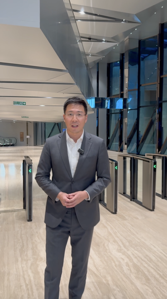 75EY4VE5CIOHOEIGGYIW - 🌍NewspaperAmigo – Your Global News Buddy 🗞️ U.S. & China Forge Trade Progress in Kuala Lumpur 🌏🤝 video poster