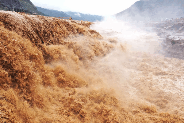 Yellow River’s First 2025 Flood Sparks Emergency Response 🌊🚨