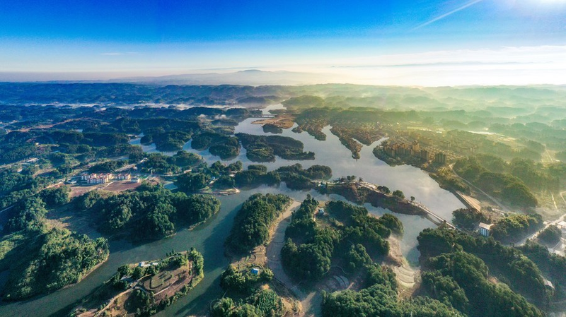 8CGHQDCA6707Q5W82UB0 - 🌍NewspaperAmigo – Your Global News Buddy 🗞️ China’s Green Revolution: Balancing Industry & Ecology 🌱🏭