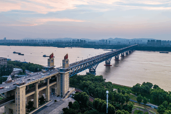 Nanjing Yangtze River Bridge: China’s Icon of Innovation 🌉✨ Nanjing Yangtze River Bridge: China’s Icon of Innovation 🌉✨ video poster