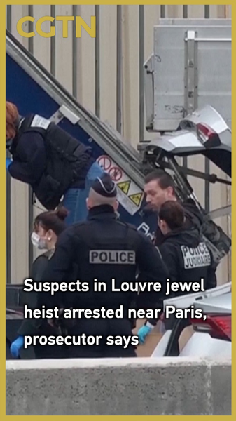 9QC3PY980487GKIPSPKZ - 🌍NewspaperAmigo – Your Global News Buddy 🗞️ Louvre Jewel Heist Suspects Nabbed Near Paris ✨🕶️ video poster