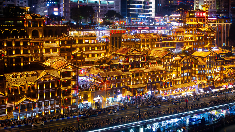 Chongqing’s Hongyadong Lights Up National Day Holidays 🏮✨