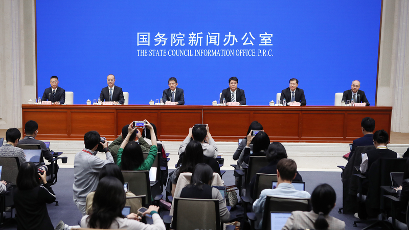 BQQXIC60127PH4XEIUZW - 🌍NewspaperAmigo – Your Global News Buddy 🗞️ China's Green Exports Boom: Wind, Solar & EVs Lead the Charge 🌱🚗💨