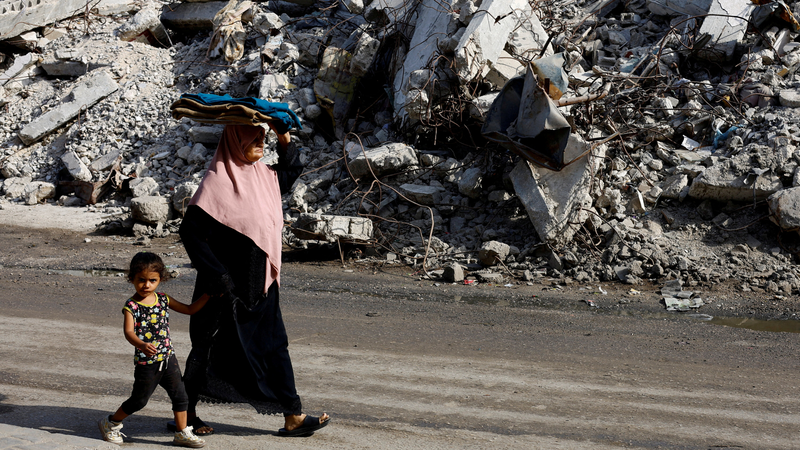 Gaza Conflict Escalates Amid Fragile Peace Talks 🕊️💔