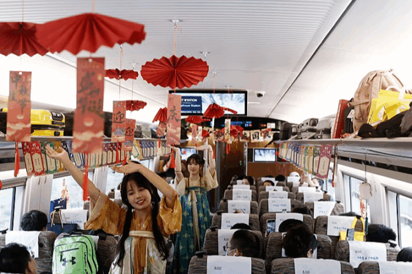 China’s Tourist Hotspots Sparkle During National Day Fest 🎉🇨🇳 China's Tourist Hotspots Sparkle During National Day Fest 🎉🇨🇳