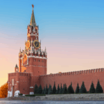 ETQ6A4T781CGPUKGMI58 - 🌍NewspaperAmigo – Your Global News Buddy 🗞️ Spasskaya Tower: Russia’s Iconic New Year’s Bell Rings in APEC Spotlight 🕰️🇷🇺