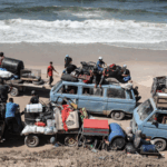 EVZ3588RPGZ9QU26CZCY - 🌍NewspaperAmigo – Your Global News Buddy 🗞️ U.S. Gaza Peace Plan: Bold Vision or Empty Promise? 🕊️