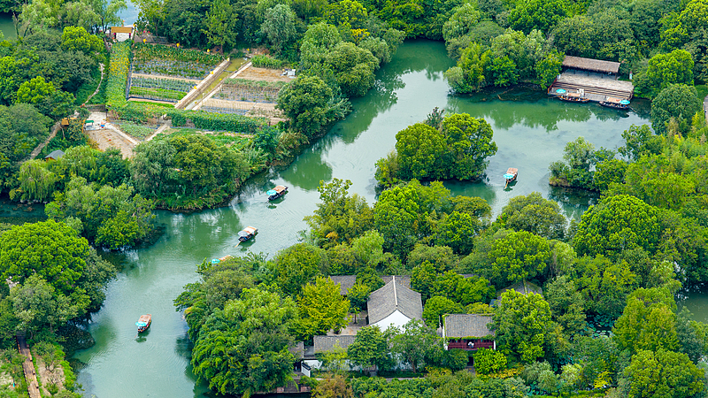 EZ2510253RHRMML3XNEU - 🌍NewspaperAmigo – Your Global News Buddy 🗞️ Explore Xixi: China’s Hidden Wetland Gem 🌿🚣♂️ video poster