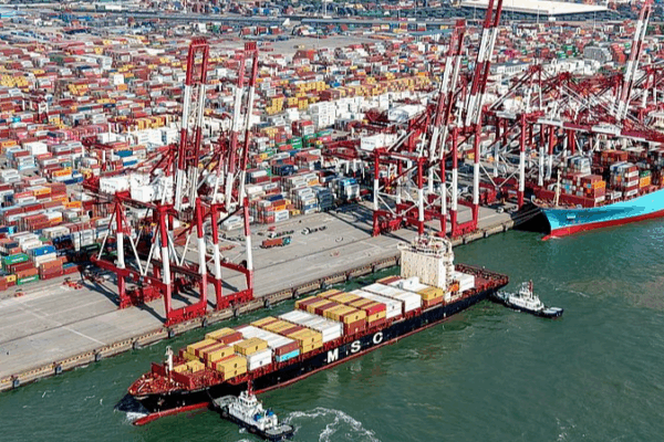 China Urges Dialogue Over Trade Tensions with US ππ€ China Urges Dialogue Over Trade Tensions with US ππ€