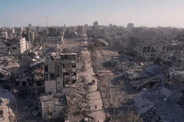 Hamas to Release Hostages Ahead of Gaza Peace Summit 🌍✌️