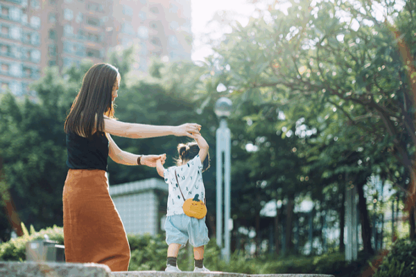 New Books Spotlight Xi’s Vision for Families & Gender Equality 🌸📚