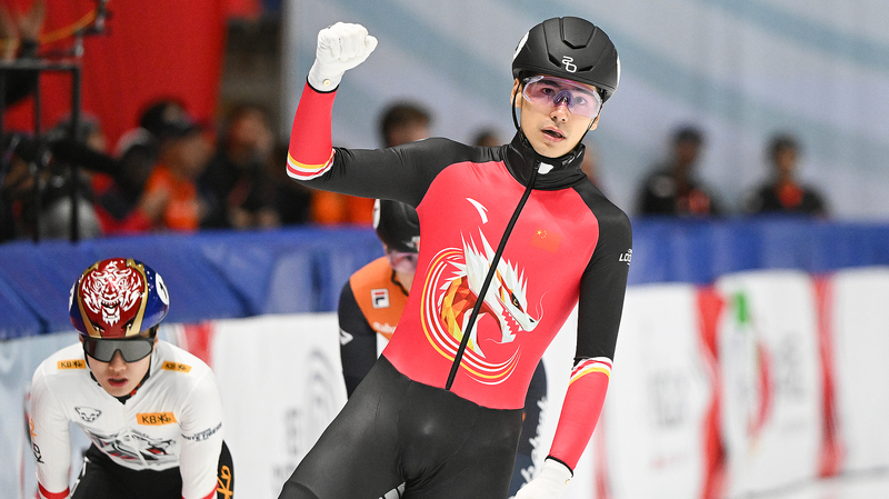 HEM4GLHTITUHOE6D5523 - 🌍NewspaperAmigo – Your Global News Buddy 🗞️ Liu Shaoang's Last-Lap Heroics Seal Gold for China 🥇⛸️