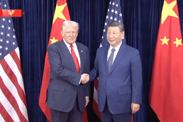 Xi Stresses Steady China-U.S. Ties in Key Meeting 🌏🤝 video poster