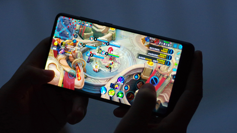 J7OW8QNNPECS9K8AZ25E - 🌍NewspaperAmigo – Your Global News Buddy 🗞️ Honor of Kings Smashes Records with 139 Million Daily Players 🎮🌍