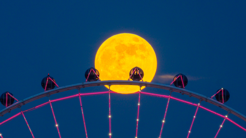 Supermoon Lights Up Mid-Autumn Festival: Best Spots to Stargaze 🌕✨ Supermoon Lights Up Mid-Autumn Festival: Best Spots to Stargaze 🌕✨