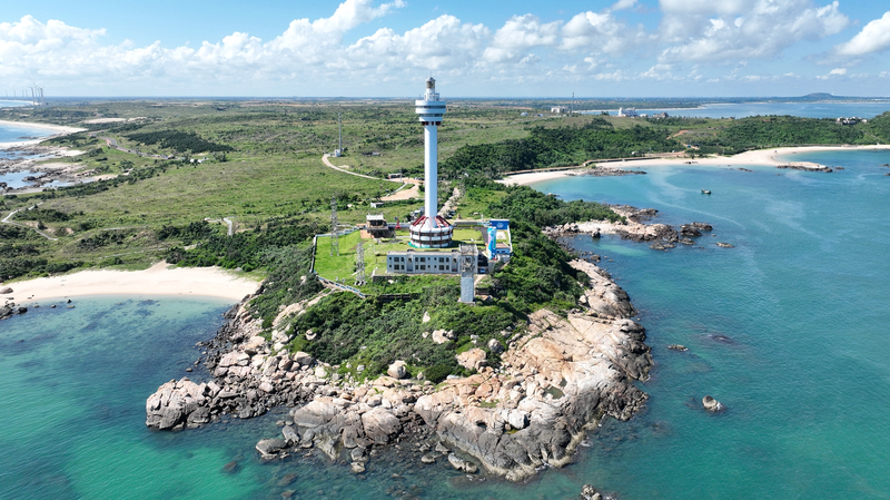 JSG2TUXM4O6G1DEXUQ8O - 🌍NewspaperAmigo – Your Global News Buddy 🗞️ Mulantou Lighthouse: Hainan’s Historic Beacon Shines Bright 🌊✨