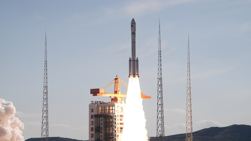 LCX90582KCQ9C2O9IERZ - 🌍NewspaperAmigo – Your Global News Buddy 🗞️ China Launches New Satellite Group into Orbit 🛰️✨