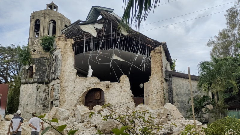 6.9 Quake Hits Philippines: Death Toll Climbs to 69 🌏💔 video poster