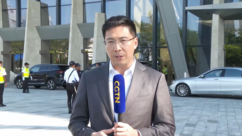 MNRLG5MJ70FPXR4NR43C - 🌍NewspaperAmigo – Your Global News Buddy 🗞️ U.S.-China Trade Talks Resume: What’s Next for Global Markets? 🌏💼 video poster