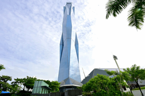 U.S. & China Kick Off High-Stakes Trade Talks in Kuala Lumpur 🌏💼