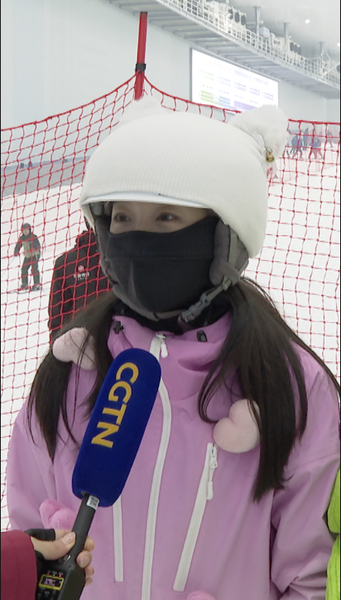 Shenzhen Debuts World’s Largest Indoor Ski Resort 🎿❄️ Shenzhen Debuts World's Largest Indoor Ski Resort 🎿❄️ video poster
