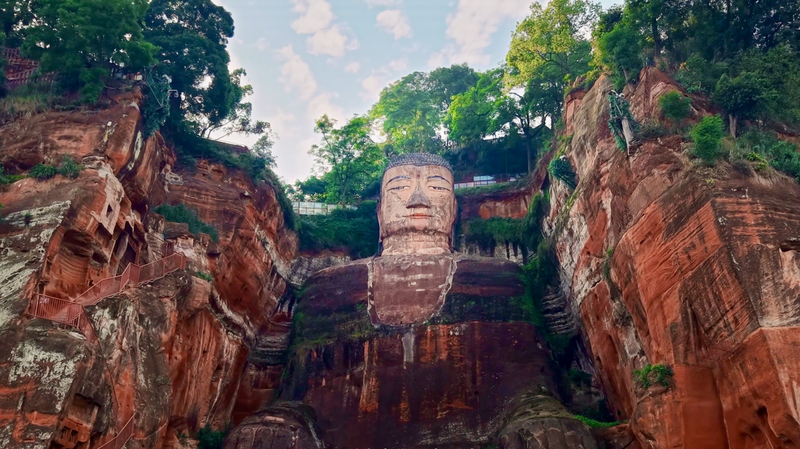 Leshan Giant Buddha: A Marvel Carved in Stone 🪨✨ Leshan Giant Buddha: A Marvel Carved in Stone 🪨✨ video poster