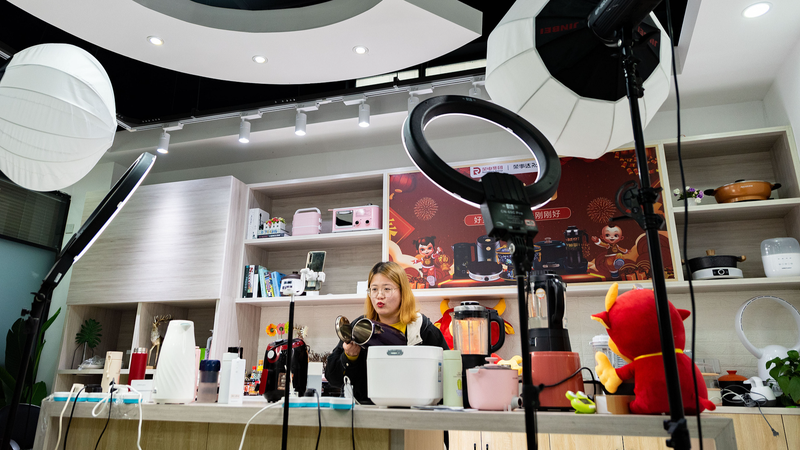 NC0T7OMO14KCZ9749PQM - 🌍NewspaperAmigo – Your Global News Buddy 🗞️ Women in Tech: Breaking Barriers in the Digital Age 🌍👩💻