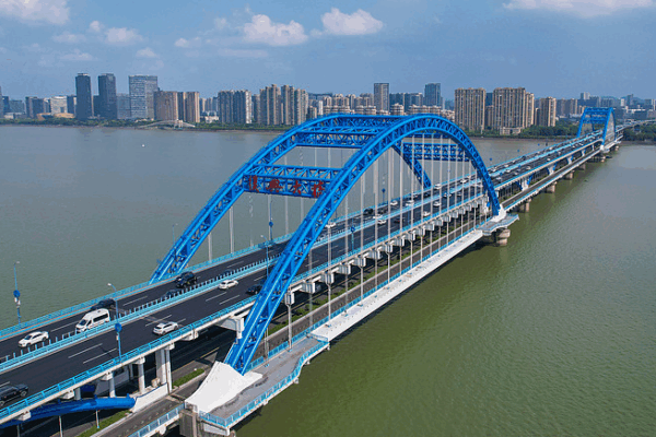 Hangzhou's Fuxing Bridge: Where Modern Design Meets Urban Calm 🌉✨ video poster