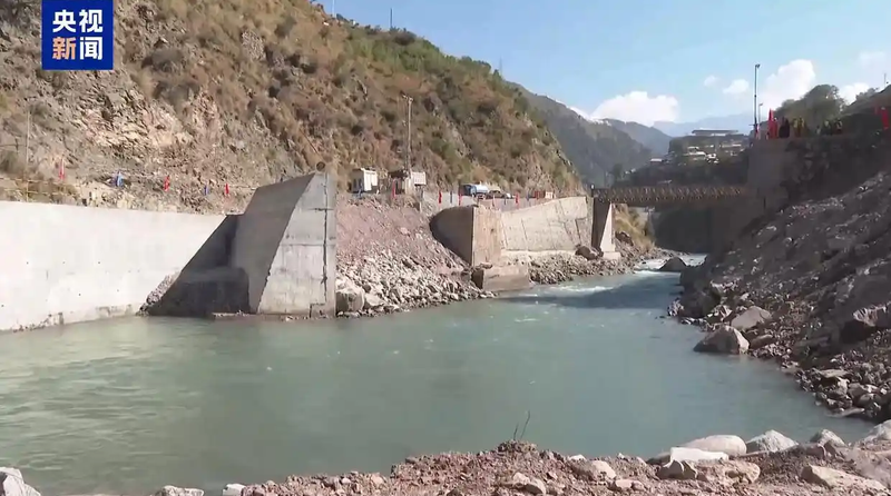NZ1GSUQK3DMAY8ASIBA7 - 🌍NewspaperAmigo – Your Global News Buddy 🗞️ China-Built Hydropower Dam in Pakistan Enters Key Phase 🌊⚡