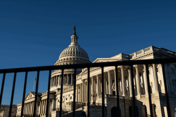 US Government Shutdown Drags On: Workers Struggle, Debt Tops $38T 💸✈️ US Government Shutdown Drags On: Workers Struggle, Debt Tops $38T 💸✈️