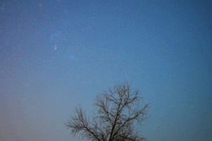 OZ5KUPHH6A5752L723B8 - ๐NewspaperAmigo โ Your Global News Buddy ๐๏ธ Orionid Meteor Shower Dazzles Night Skies Worldwide ๐