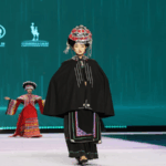PBEWJDBZ4ZHCC8HM1J7T - 🌍NewspaperAmigo – Your Global News Buddy 🗞️ Chuxiong Fashion Week Celebrates Yi Culture & Global Styles 🌸👗 video poster