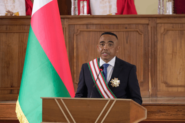 Madagascar’s Military Leader Takes Helm as Interim President 🇲🇬 Madagascar's Military Leader Takes Helm as Interim President 🇲🇬