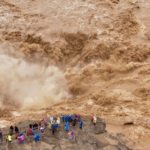 SCHKQ3ET51PFELRADYEI - 🌍NewspaperAmigo – Your Global News Buddy 🗞️ Yellow River Roars: Hukou Waterfall Unleashes Golden Cascade 🌊💥 video poster