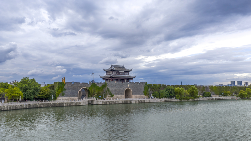 TWF1YCAF97EQXG3Z94PP - 🌍NewspaperAmigo – Your Global News Buddy 🗞️ Suzhou Unites Ancient Zen & Modern Tech 🌉✨ video poster