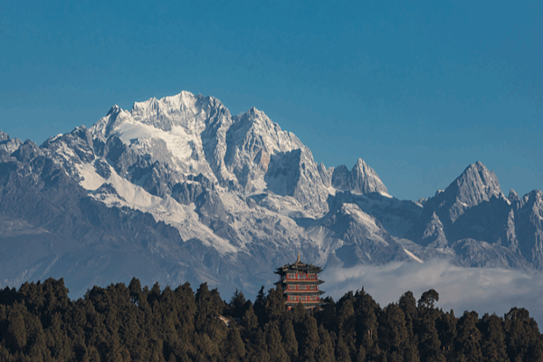 Yulong Snow Mountain: Yunnan’s Majestic Natural Wonder 🌄❄️ Yulong Snow Mountain: Yunnan’s Majestic Natural Wonder 🌄❄️ video poster