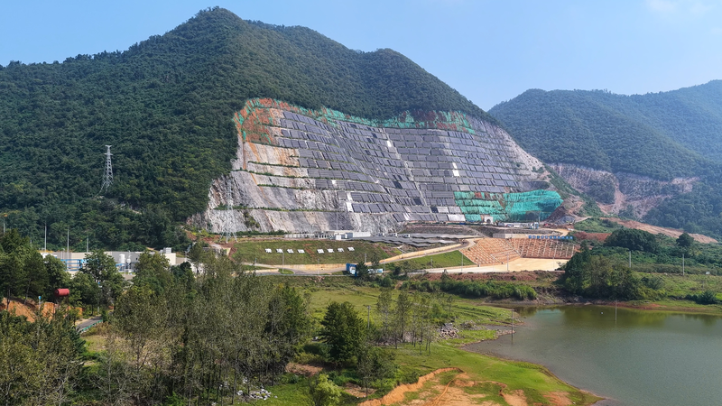 VS6HI3SQMUJNMZPJBRKI - 🌍NewspaperAmigo – Your Global News Buddy 🗞️ China’s Green Shift: Climate-Adaptive Industries on the Rise 🌱💡