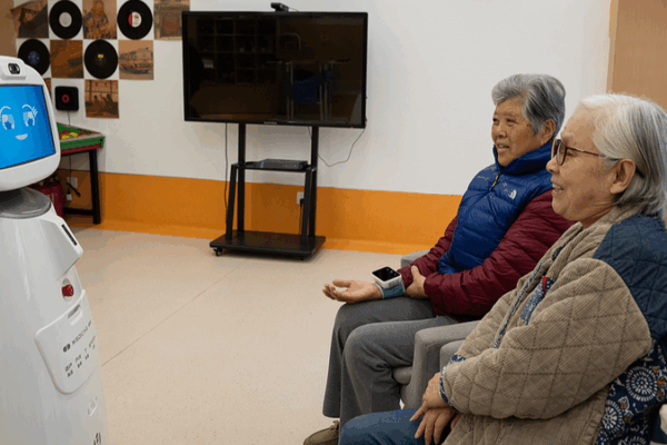Chinaβs Tech-Driven Elderly Care Revolution ππ΅πΌπ± Chinaβs Tech-Driven Elderly Care Revolution ππ΅πΌπ±