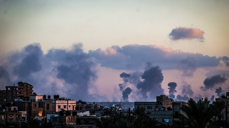 X8B094BIL8NTJFV68FDD - 🌍NewspaperAmigo – Your Global News Buddy 🗞️ Israel-Gaza Ceasefire Resumes Amid Deadly Strikes, Aid Returns 🌍✌️