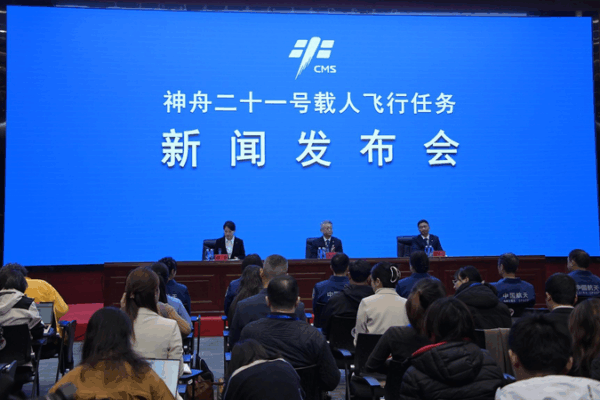 🚀 Hong Kong & Macao Astronauts Ace Space Training, Gear Up for Mission!