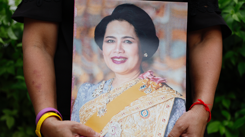 Xi_Expresses_Condolences_Over_Thailand_s_Queen_Mother_Passing - 🌍NewspaperAmigo – Your Global News Buddy 🗞️ Xi_Expresses_Condolences_Over_Thailand_s_Queen_Mother_Passing