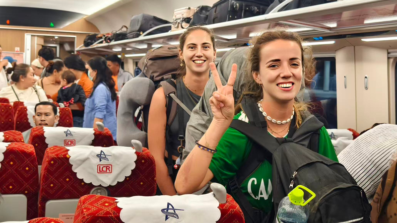 YTQHULDZK2120WW2EWZR - ๐NewspaperAmigo โ Your Global News Buddy ๐๏ธ China-Laos Railway Hits 600K Cross-Border Trips ๐๐ video poster