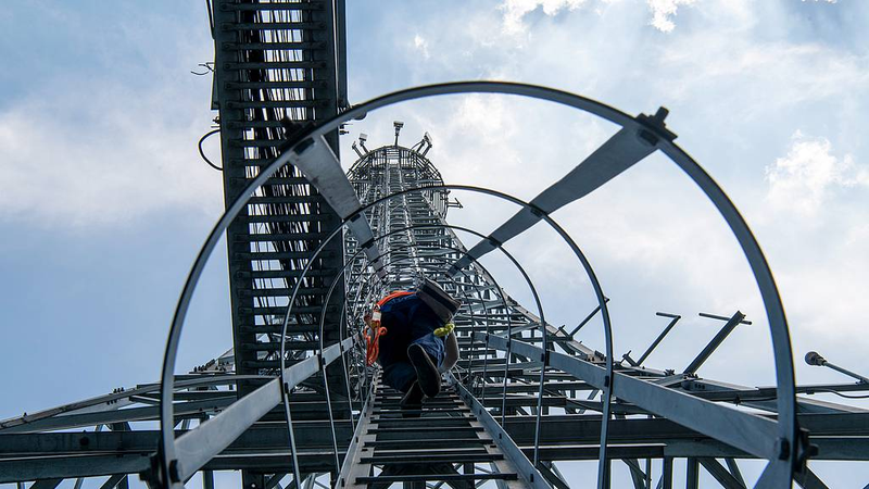 ZIN3W3IC6GO60ODZLOPM - 🌍NewspaperAmigo – Your Global News Buddy 🗞️ China's 5G Dominance: 4.7 Million Base Stations & Counting 🌐📶