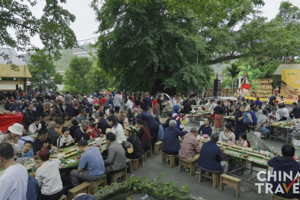 Hainan's La'aomen Festival Bridges Tradition & Tech 🌾✨