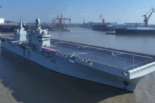 China's Type 076 Assault Ship Begins Historic Sea Trials 🚢⚓