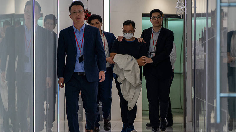 Hong Kong Anti-Graft Body Arrests 8 in Deadly Fire Probe 🔍🔥