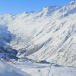 5VBQ0N9TLAADX0YFPQ2Q - 🌍NewspaperAmigo – Your Global News Buddy 🗞️ Northern China Ski Resorts Launch 2025-2026 Season with Cultural Twist ❄️🏂 video poster