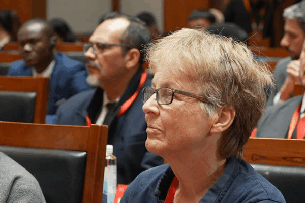 China’s Global Stance: Confident & Balanced, Says Expert 🌏✨